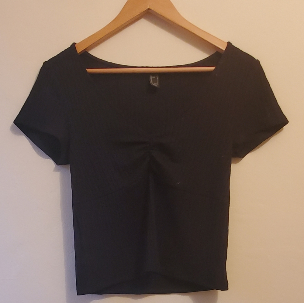 Black Forever 21 V-Neck Top, L, NWOT